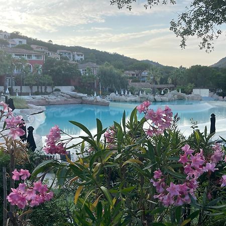 Les Restanques - Grimaud Apartman Kültér fotó
